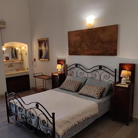 Very Central Apartment, By Shops, Bars, Restaurants บารี ภายนอก รูปภาพ