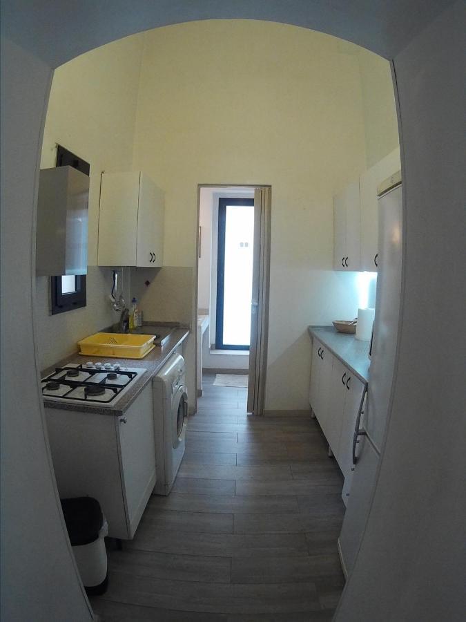 Very Central Apartment, By Shops, Bars, Restaurants บารี ภายนอก รูปภาพ